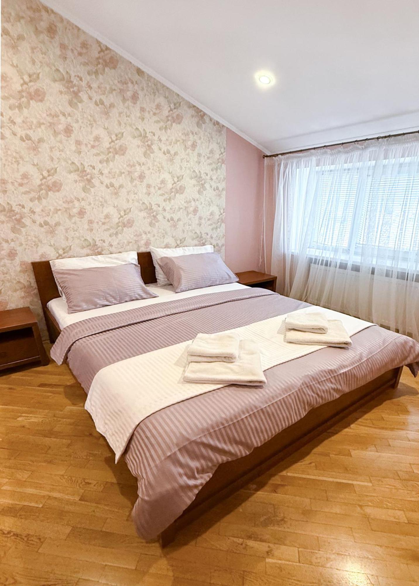 Grand Apartments On Rynok Square 利沃夫 外观 照片