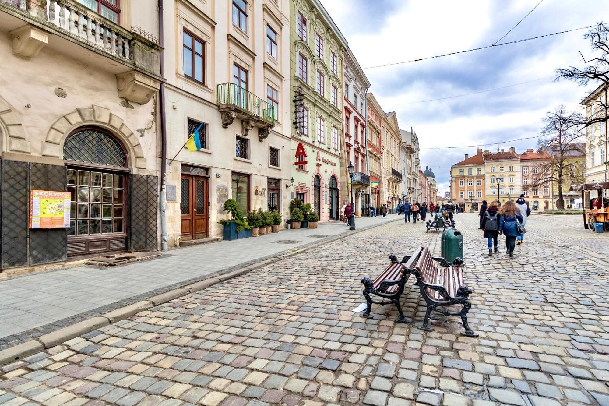 Grand Apartments On Rynok Square 利沃夫 外观 照片