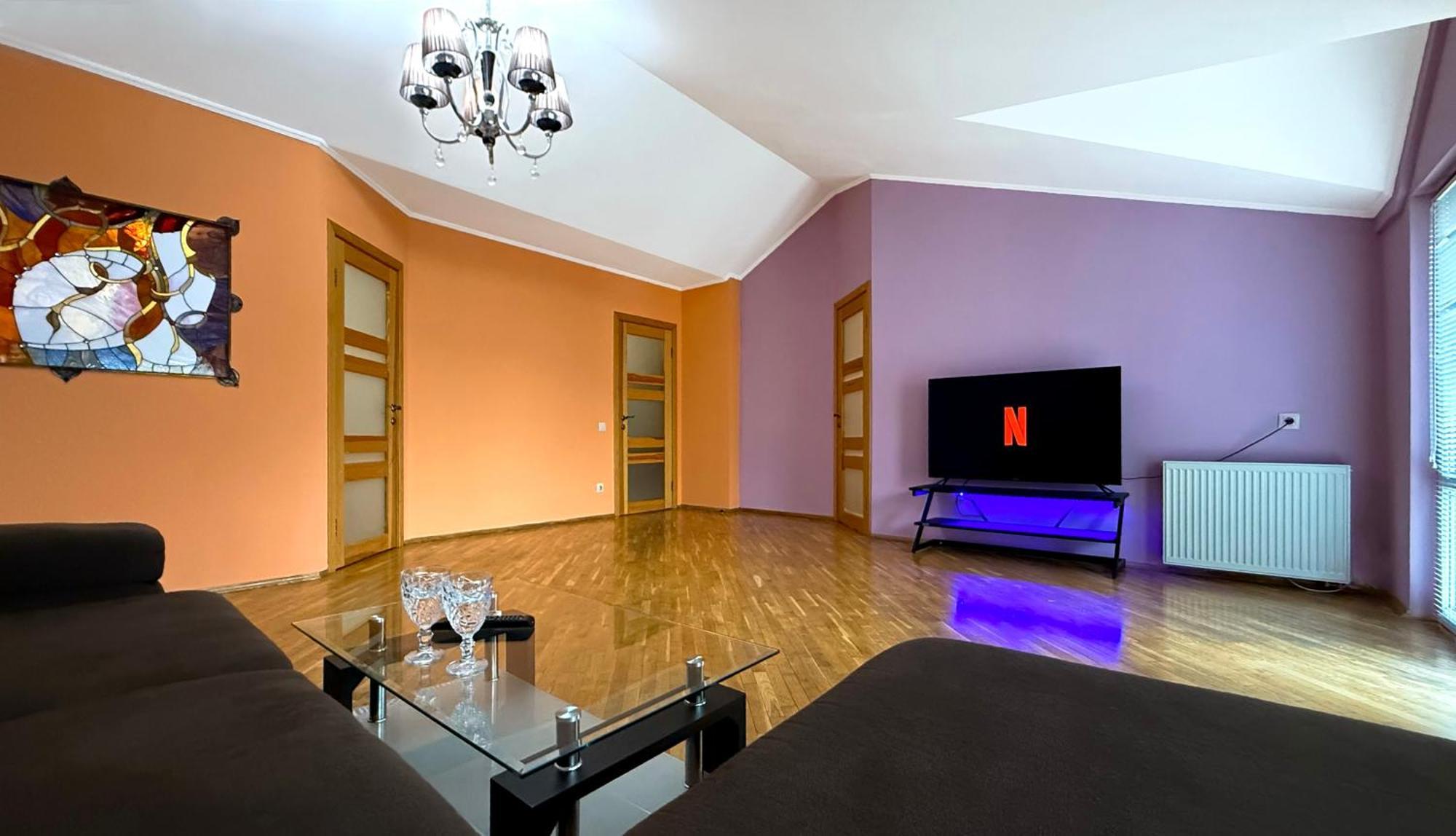 Grand Apartments On Rynok Square 利沃夫 外观 照片